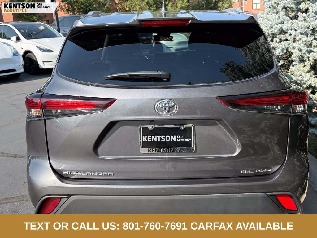 Used 2025 Toyota Highlander XLE AWD/4WD image 7