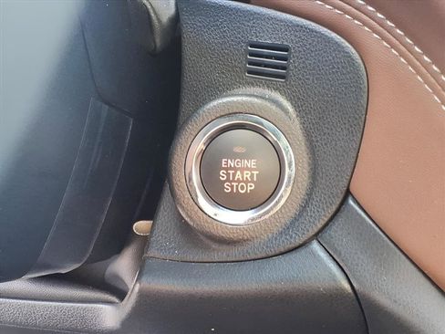 Certified 2025 Subaru Outback Touring XT image 17