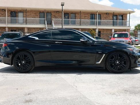 Used 2017 INFINITI Q60 3.0t w/ Premium Plus Package 3.0T RWD image 16