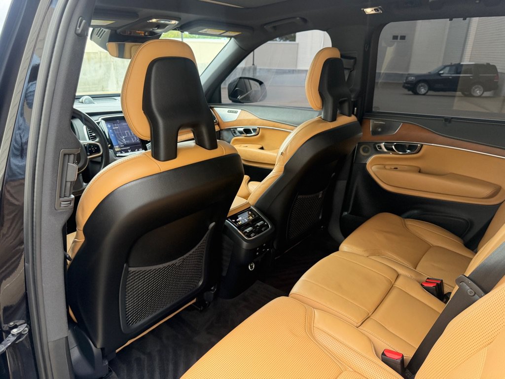 Used 2016 Volvo XC90 T6 AWD/4WD image 24