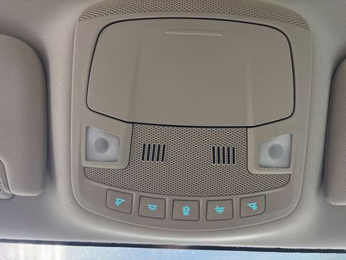 Used 2018 Ford Fusion SE w/ Fusion SE Technology Package image 27