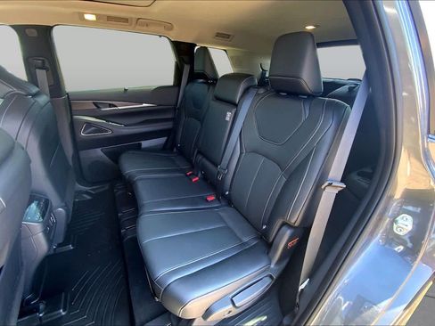 Used 2023 INFINITI QX60 Sensory AWD/4WD image 21