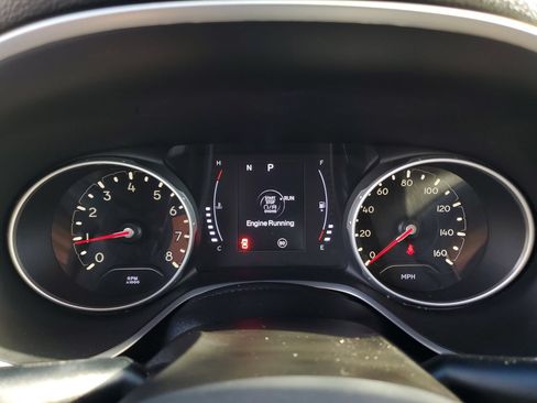 Used 2019 Jeep Compass Latitude FWD image 30