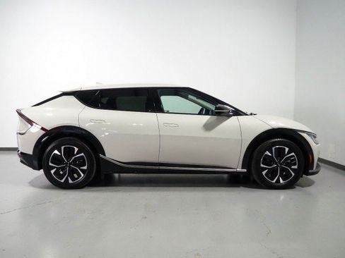Used 2024 Kia EV6 Wind w/ Wind Technology Package RWD image 4