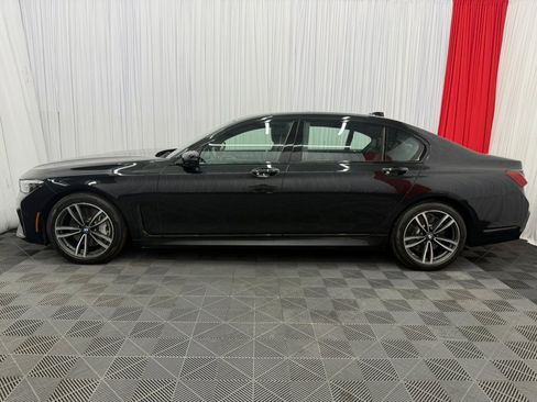 Used 2022 BMW 750i xDrive w/ Executive Package AWD/4WD image 7