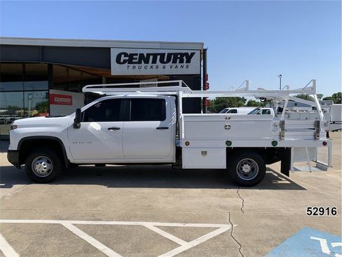 Used 2025 Chevrolet Silverado 3500 W/T RWD image 4