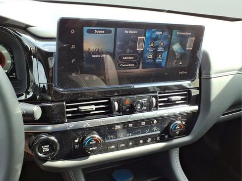 New 2026 Nissan Pathfinder Platinum AWD/4WD image 23