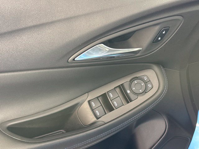 Used 2025 Buick Encore GX Sport Touring FWD image 13