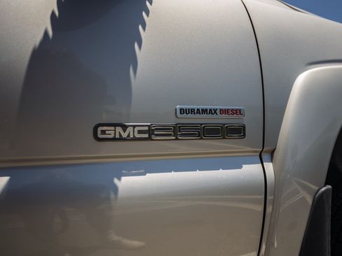 Used 2004 GMC Sierra 3500 SLT w/ Heavy-Duty Power Package AWD/4WD image 27