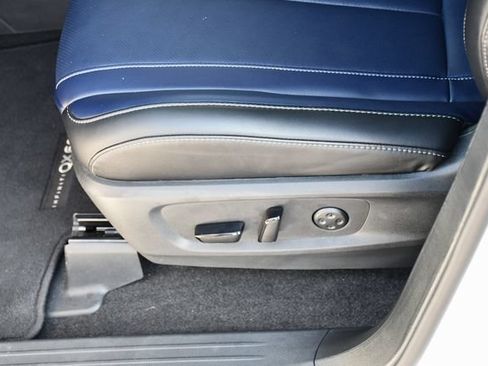 Certified 2026 INFINITI QX60 Sport w/ Dark Cargo Package AWD/4WD image 33