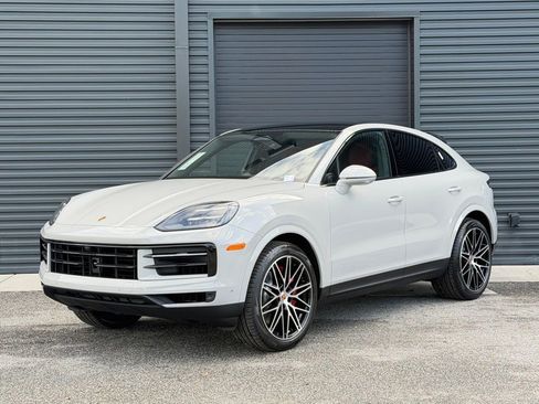 New 2026 Porsche Cayenne S image 1