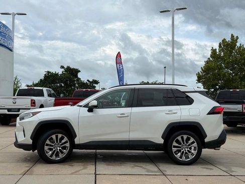Used 2021 Toyota RAV4 XLE Premium FWD image 6