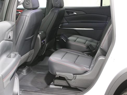 Used 2026 Chevrolet Traverse Z71 w/ Enhanced Driving Package AWD/4WD image 28