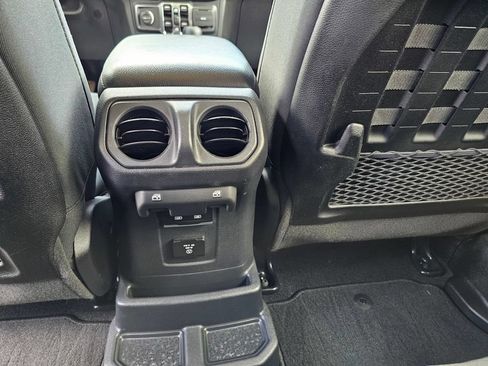 Used 2021 Jeep Wrangler Unlimited Rubicon 4xe w/ Safety Group AWD/4WD image 16