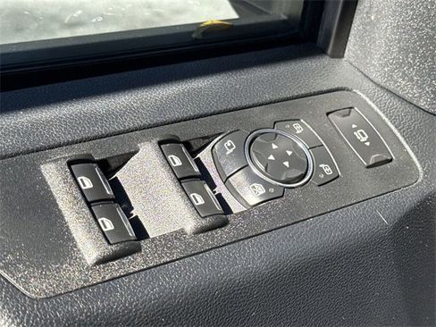 Used 2021 Ford F350 XLT w/ XLT Premium Package image 26