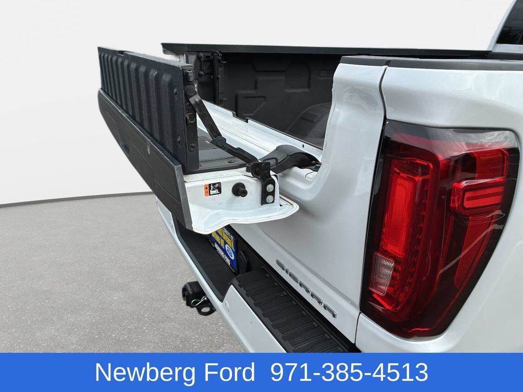 Used 2023 GMC Sierra 3500 Denali w/ Denali Ultimate Package AWD/4WD image 16
