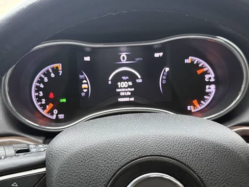 Used 2018 Jeep Grand Cherokee Laredo RWD image 26