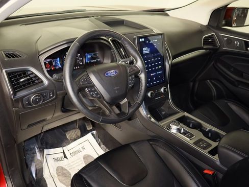 Used 2022 Ford Edge Titanium image 29