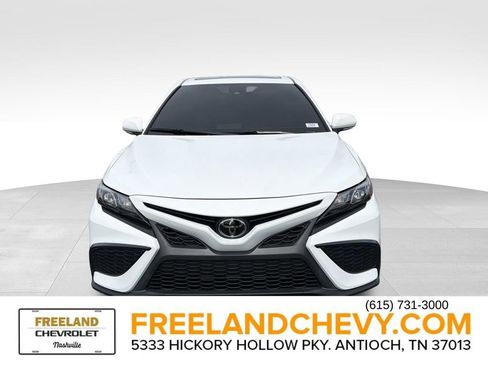 Used 2023 Toyota Camry SE w/ Convenience Package FWD image 9