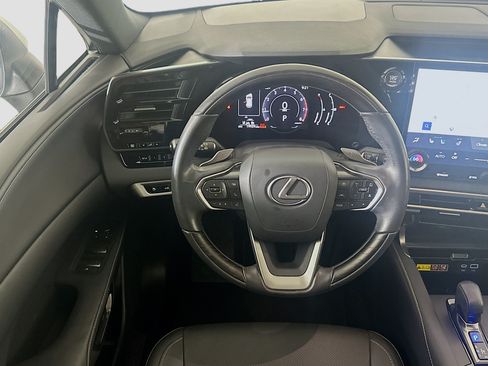 Used 2024 Lexus RX 350 Premium w/ Accessory Package (Z1) AWD/4WD image 18