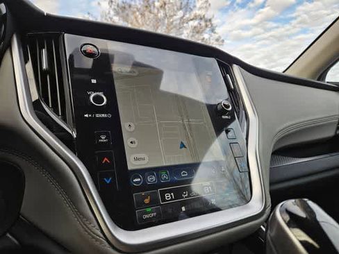 Used 2025 Subaru Outback Premium image 29