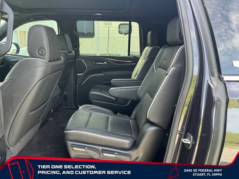 Used 2024 Cadillac Escalade ESV Premium Luxury AWD/4WD image 13