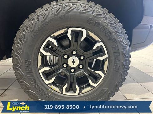 New 2026 Chevrolet Silverado 1500 ZR2 image 30