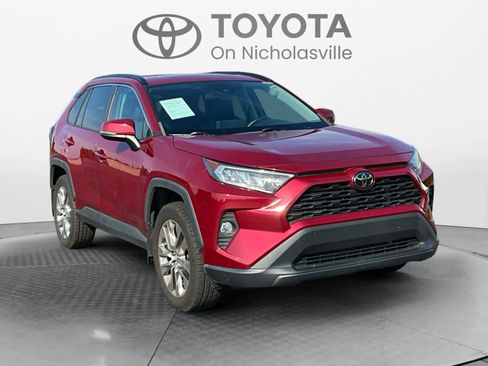 Used 2020 Toyota RAV4 XLE Premium w/ All Weather Liner Package AWD/4WD image 7
