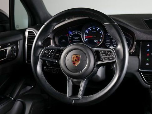 Used 2023 Porsche Cayenne Platinum Edition image 13
