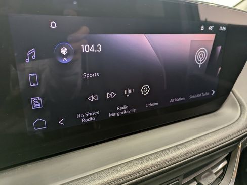 Used 2024 Buick Encore GX Avenir w/ Avenir Convenience Package image 11