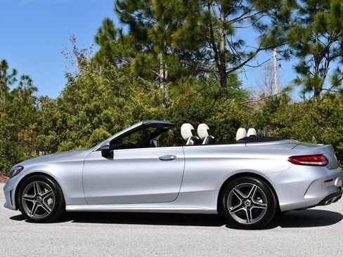 Used 2023 Mercedes-Benz C 300 4MATIC Cabriolet image 40