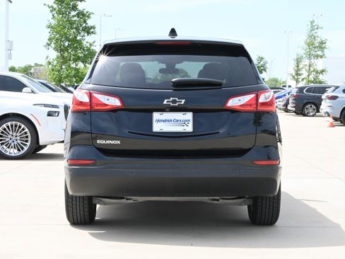 Used 2020 Chevrolet Equinox LS image 8