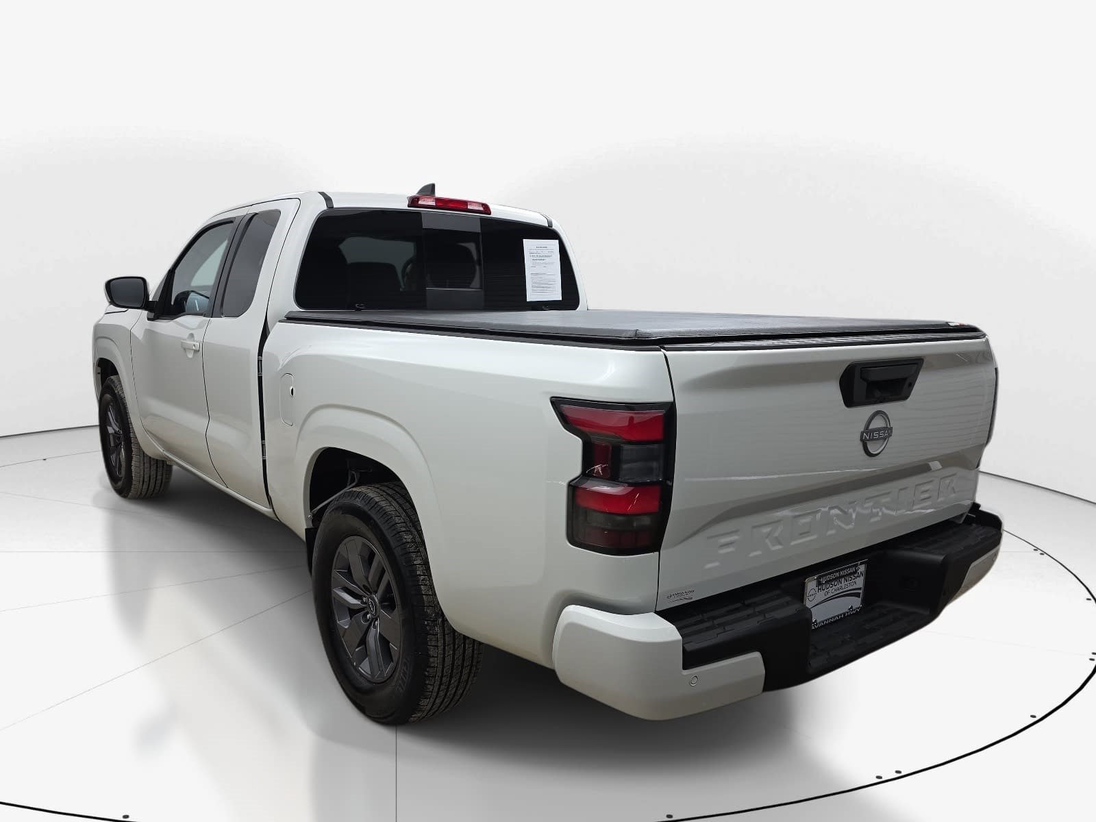 Used 2025 Nissan Frontier SV RWD image 6