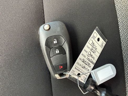 Used 2021 Chevrolet TrailBlazer LS FWD image 21