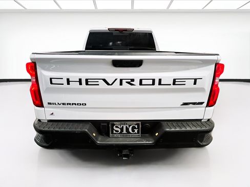 Used 2025 Chevrolet Silverado 1500 ZR2 w/ Technology Package AWD/4WD image 5