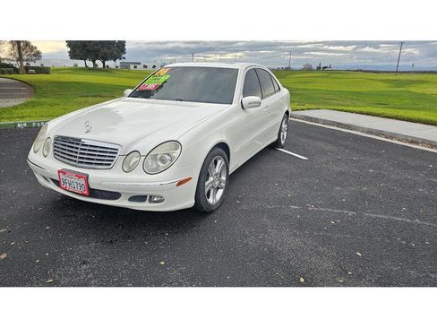 Used 2006 Mercedes-Benz E 350 E 350 4dr Sedan image 3