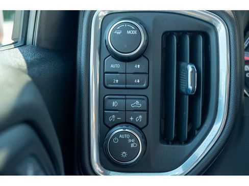 Used 2022 Chevrolet Silverado 1500 RST AWD/4WD image 31