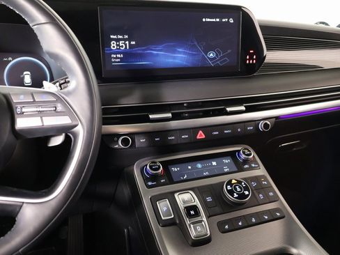 Used 2023 Hyundai Palisade Calligraphy w/ Winter Package image 5
