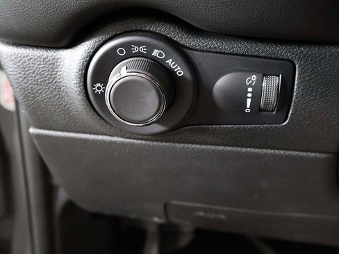 Used 2025 Dodge Durango GT AWD/4WD image 45