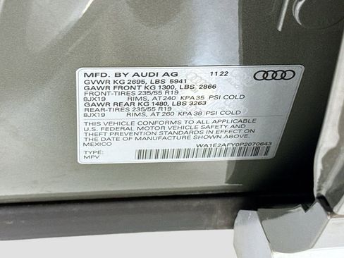 Certified 2023 Audi Q5 e Premium Plus w/ Premium Plus Package AWD/4WD image 36