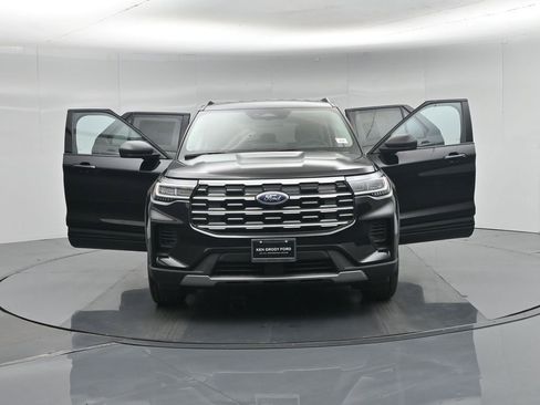 New 2026 Ford Explorer Active RWD image 31