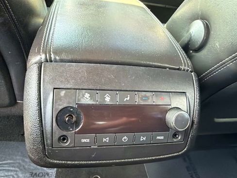 Used 2013 GMC Acadia SLT AWD/4WD image 21