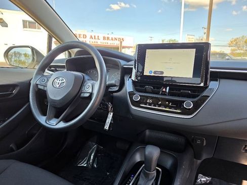 Used 2023 Toyota Corolla LE image 13