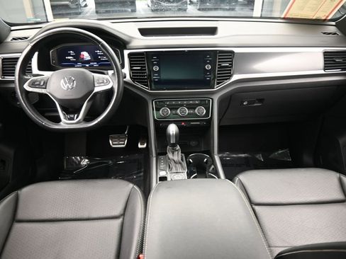 Used 2022 Volkswagen Atlas Cross Sport SEL R-Line image 38