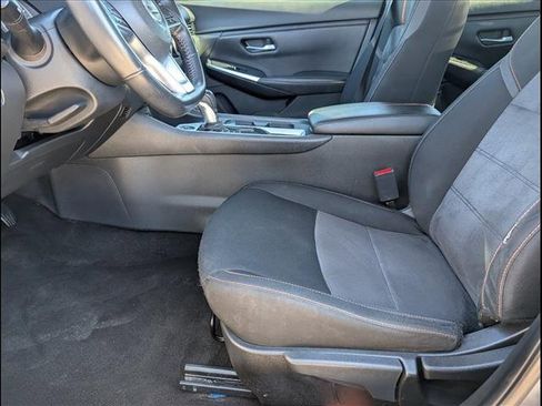 Used 2023 Nissan Sentra SR w/ Trunk Package image 9