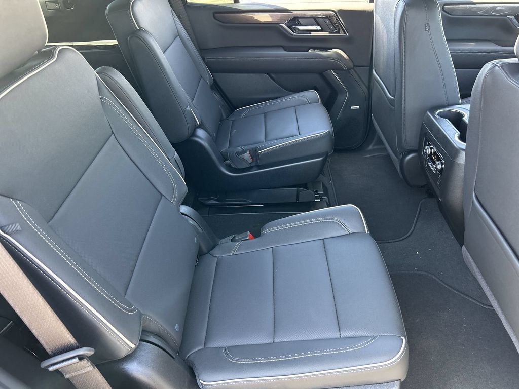 New 2026 GMC Yukon Elevation AWD/4WD image 28