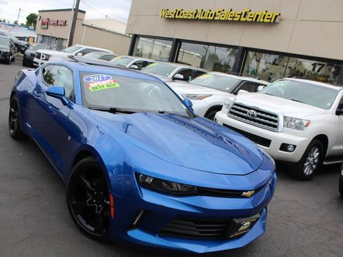 Used 2017 Chevrolet Camaro LT RWD image 36