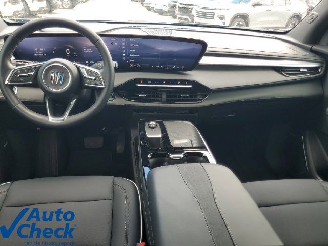 Used 2025 Buick Enclave Preferred FWD image 14