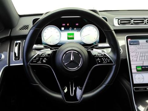Used 2023 Mercedes-Benz S 580 4MATIC Sedan w/ AMG Line image 9