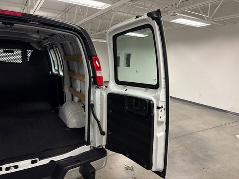 Used 2024 Chevrolet Express 2500 Work Van w/ Driver Convenience Package image 19